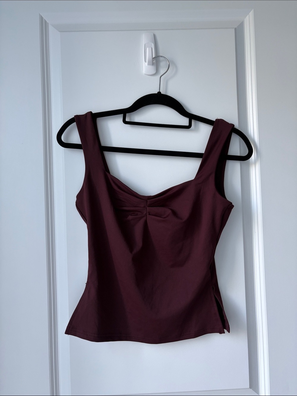 SHEIN Side Slit Burgundy Tank Top